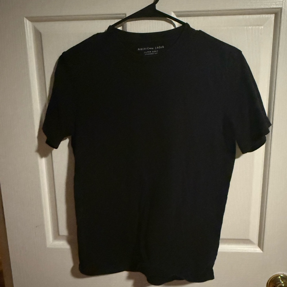 American Eagle Outfitters Men's Black Tee